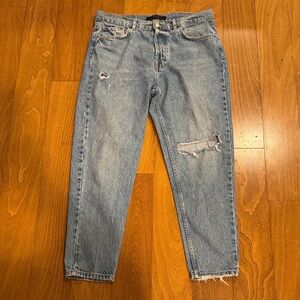Zara women’s Relaxed Fit Boyfriend Ankle Distressed Blue Jeans size‎ 34